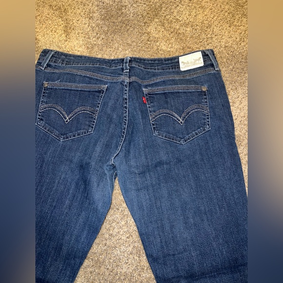 Levi's 524 Skinny Jeans - Picture 3 of 5